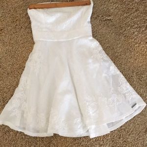 White strapless dress